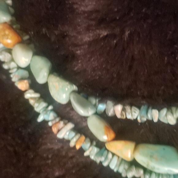 Turquoise Kingman 18" Beaded, 3 strand Necklace, w/ 1-1/2" chain - Picture 3 of 6
